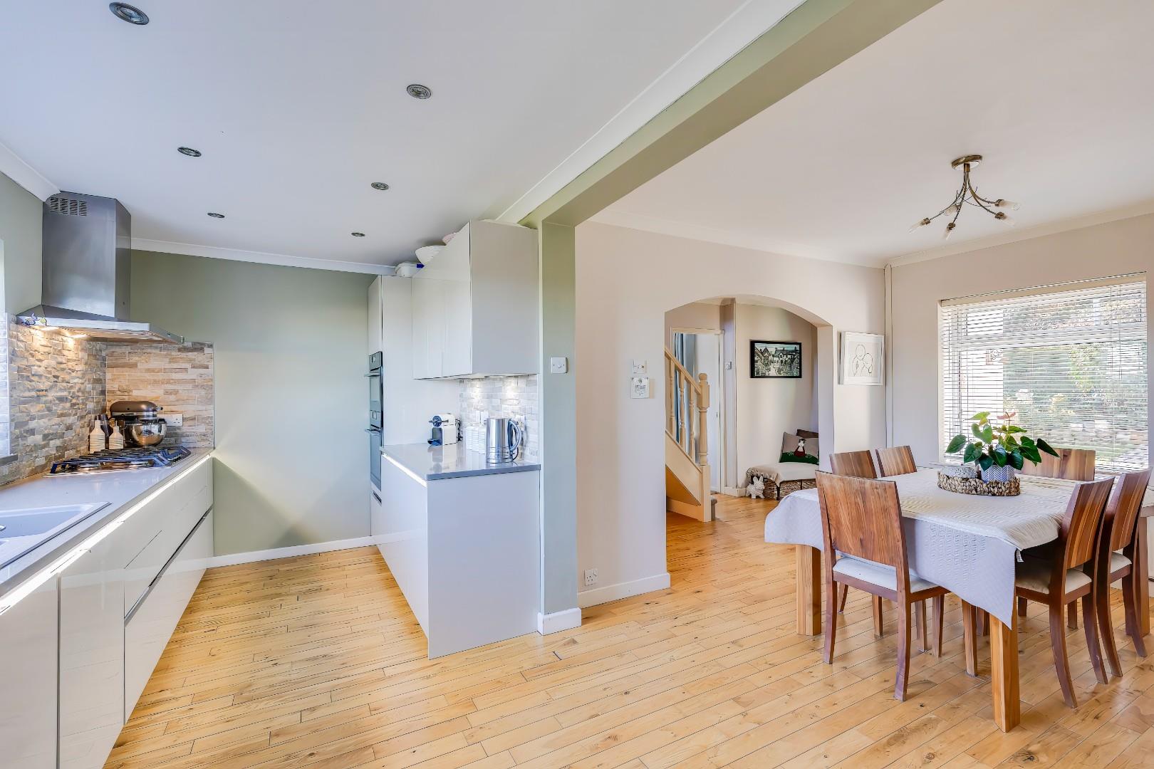 4 Bowmans Way, Cowbridge, Vale of Glamorgan, CF71 7AW